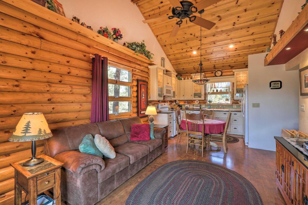 Quaint Williams Cabin Near Grand Canyon Exterior photo